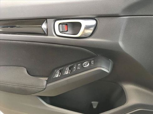 Used 2025 Honda Civic Sport image 12