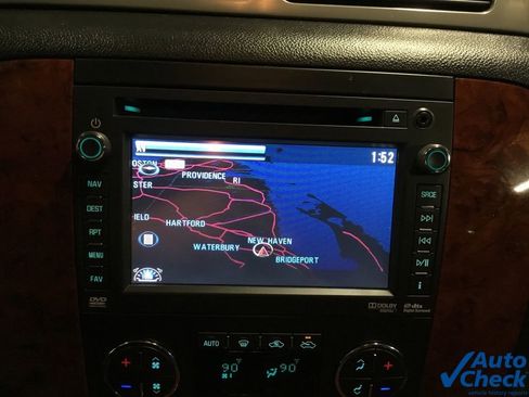 Used 2012 Chevrolet Avalanche LTZ image 53