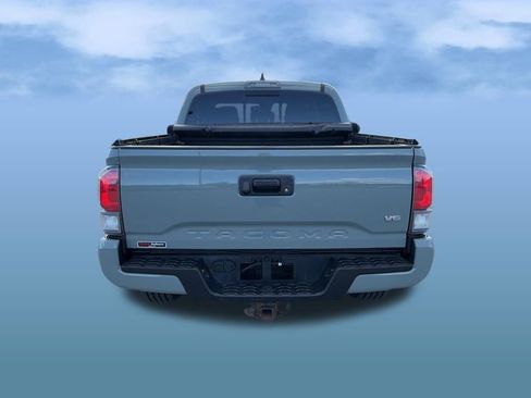 Used 2022 Toyota Tacoma TRD Sport AWD/4WD image 6