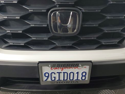 Used 2023 Honda Passport EX-L image 10