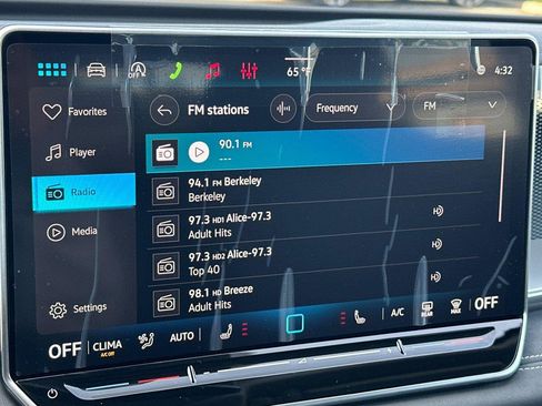 New 2026 Volkswagen Tiguan SE image 17