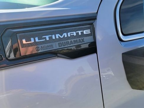 Used 2024 GMC Sierra 3500 Denali Ultimate image 82