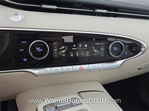 Used 2025 Genesis Electrified GV70 w/ Prestige Package image 24
