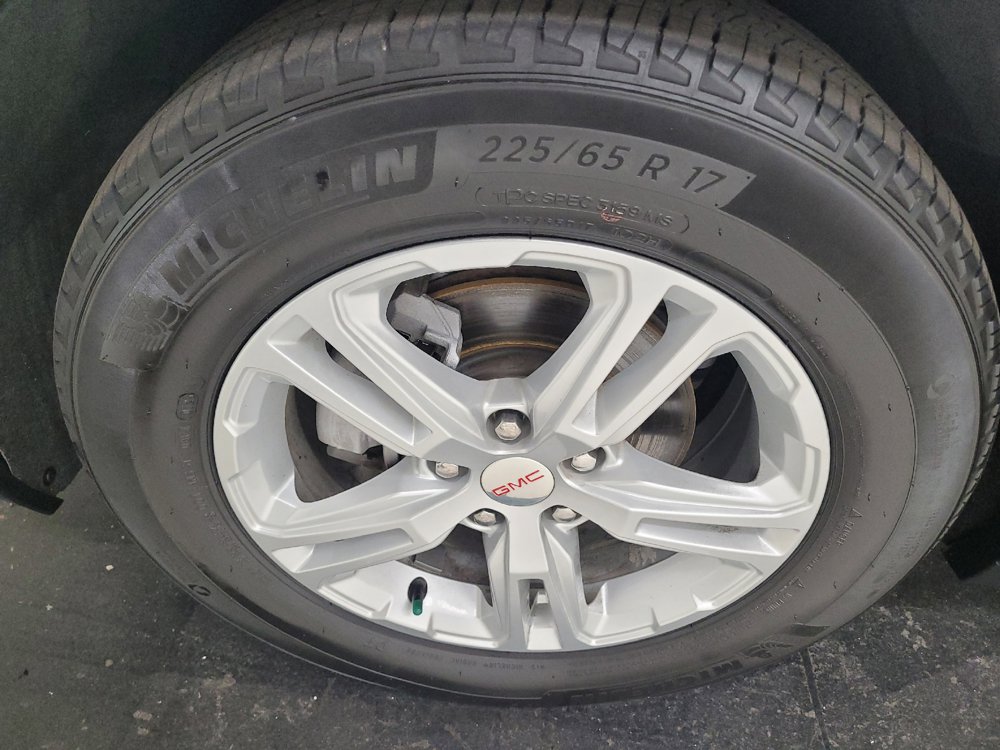 Used 2023 GMC Terrain SLE FWD image 31