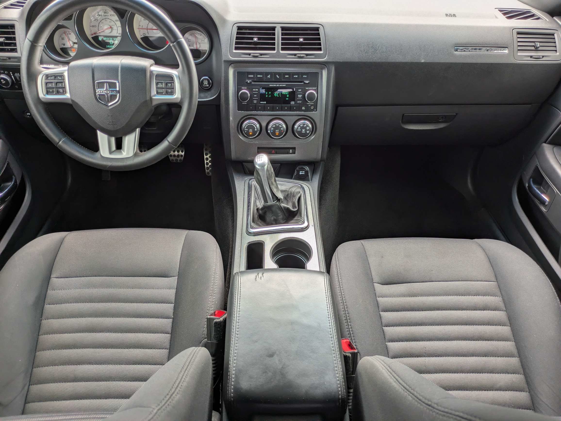 Used 2013 Dodge Challenger R/T RWD image 8