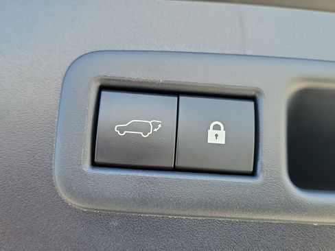 Used 2020 Lexus UX 200 w/ Premium Package FWD image 7