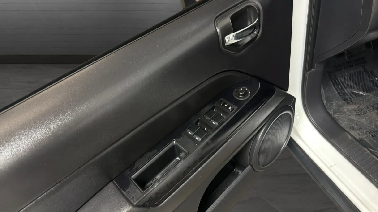Used 2016 Jeep Compass Sport w/ Power Value Group FWD image 22