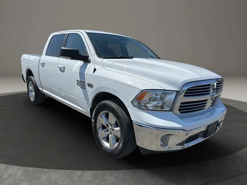 Used 2019 RAM 1500 Big Horn w/ Rambox Value Package AWD/4WD image 3
