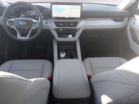 New 2026 Ford Explorer Active w/ Active Comfort Package image 10