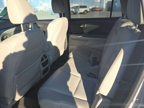 Used 2017 Honda Pilot EX-L image 18