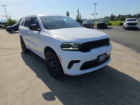 Used 2025 Dodge Durango GT AWD/4WD image 8