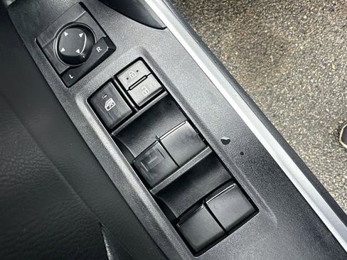 Certified 2025 Toyota RAV4 LE AWD/4WD image 34