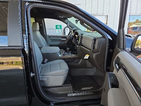New 2026 Chevrolet Silverado 1500 LT w/ Safety Package AWD/4WD image 41