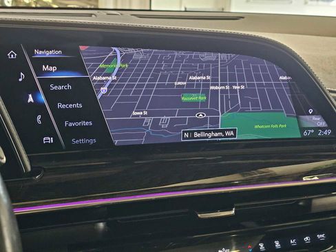 Used 2023 Cadillac Escalade Premium Luxury w/ Performance Package AWD/4WD image 32