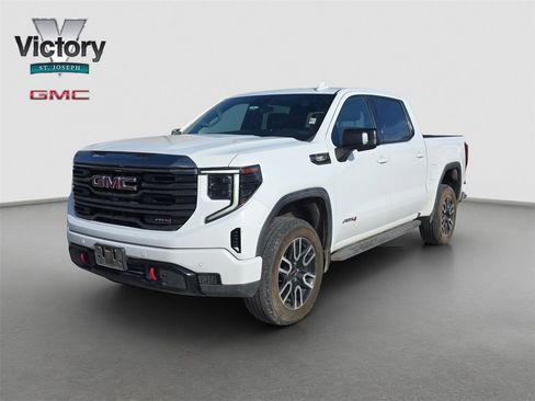 Used 2023 GMC Sierra 1500 AT4 w/ AT4 Premium Package image 3