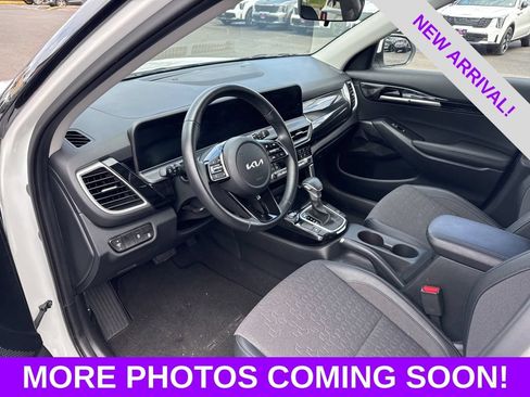Used 2026 Kia Seltos S FWD image 18
