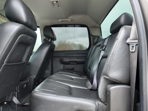 Used 2013 Chevrolet Silverado 2500 LT w/ Interior Plus Package AWD/4WD image 15
