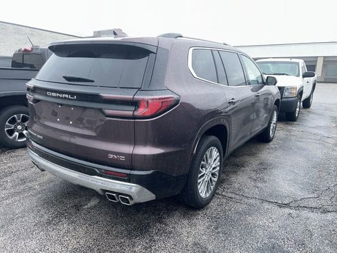 Used 2024 GMC Acadia Denali image 6
