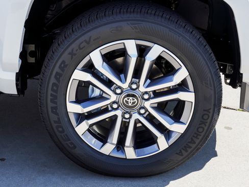 New 2026 Toyota 4Runner Limited AWD/4WD image 10