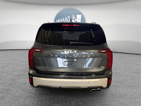 Used 2024 Kia Telluride S w/ S Sunroof Package image 5
