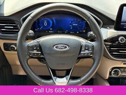 Used 2022 Ford Escape SEL w/ Technology Package FWD image 14