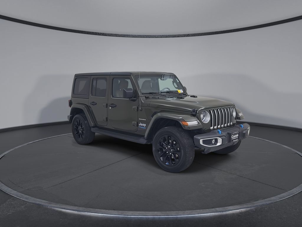 Used 2022 Jeep Wrangler Unlimited Sahara w/ Cold Weather Group AWD/4WD image 3