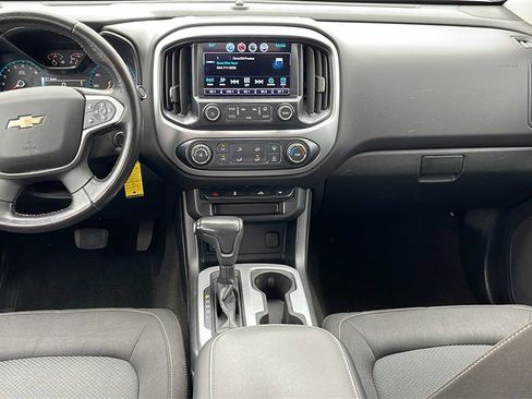 Used 2017 Chevrolet Colorado LT w/ LT Convenience Package image 15