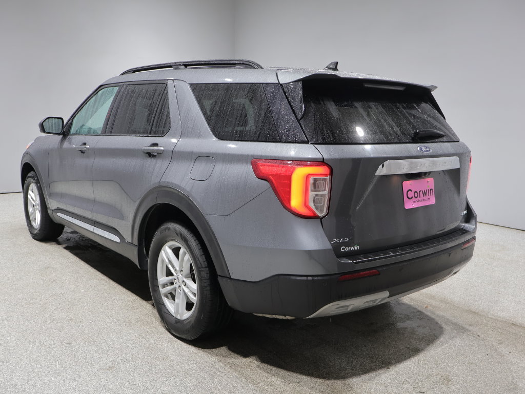 Used 2024 Ford Explorer XLT w/ Equipment Group 202A AWD/4WD image 5