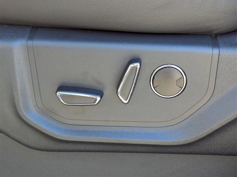 Used 2022 Ford Expedition Max Limited image 14