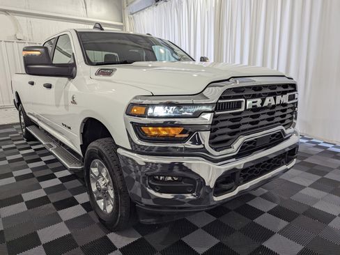 Used 2026 RAM 2500 Big Horn AWD/4WD image 5
