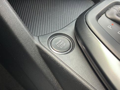 Used 2025 Kia K4 FWD image 38