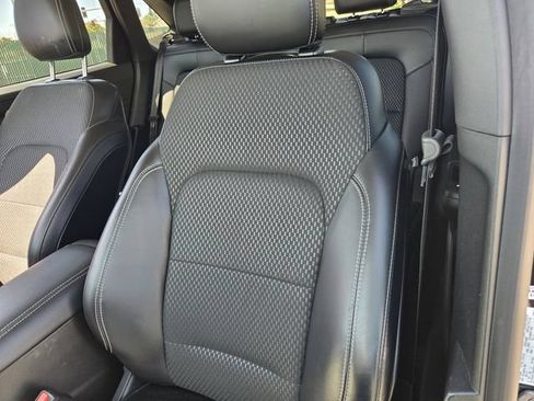 Used 2024 Ford Escape SE FWD image 14