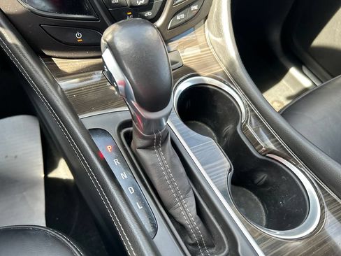 Used 2020 Buick Envision Essence FWD image 31