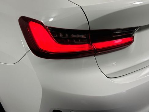 Used 2022 BMW 330i Sedan w/ Driving Assistance Package RWD image 36