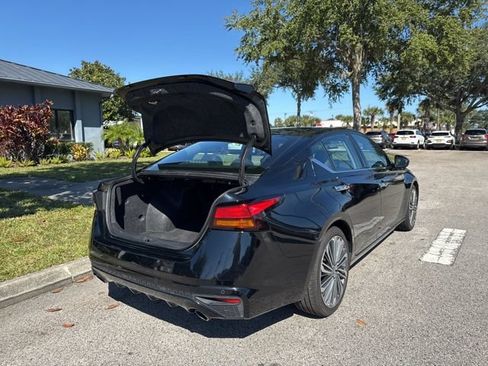 Used 2023 Nissan Altima 2.5 SL FWD image 19