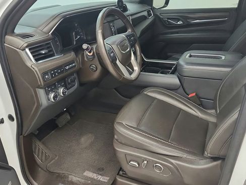 Used 2021 GMC Yukon Denali w/ Denali Ultimate Package image 13