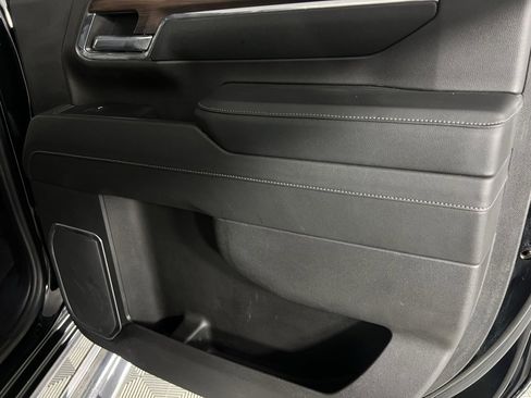 Used 2024 GMC Sierra 3500 SLT w/ SLT Convenience Package image 29