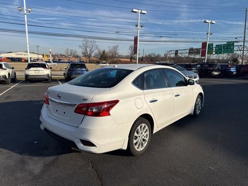 Certified 2018 Nissan Sentra SV image 7