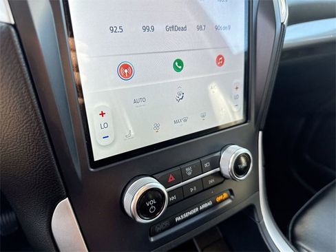 Certified 2023 Ford Edge SEL image 21