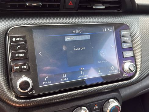 Used 2023 Nissan Kicks SV FWD image 16