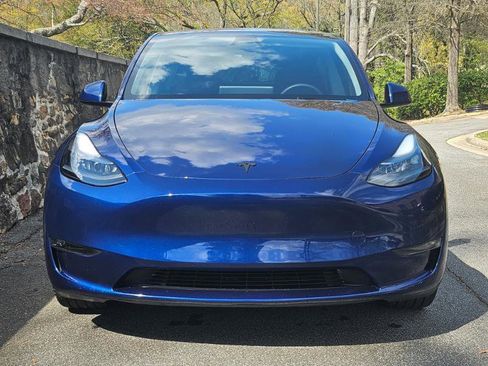 Used 2024 Tesla Model Y Long Range AWD/4WD image 6