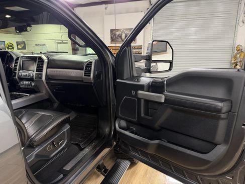 Used 2020 Ford F350 Platinum AWD/4WD image 20
