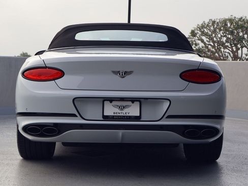 Used 2024 Bentley Continental GT V8 image 10