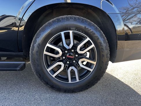 Used 2021 GMC Yukon AT4 w/ AT4 Premium Plus Package image 20