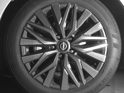 Used 2025 Nissan Altima 2.5 SV image 12