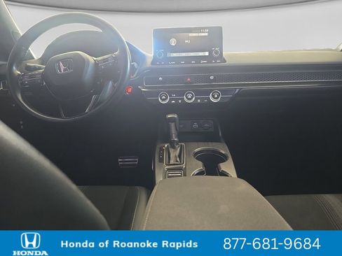 Used 2024 Honda Civic Sport image 12