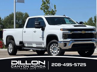 Used 2025 Chevrolet Silverado 3500 LT w/ Safety Package AWD/4WD video 2