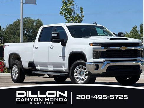 Used 2025 Chevrolet Silverado 3500 LT w/ Safety Package AWD/4WD image 2