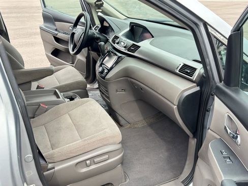 Used 2016 Honda Odyssey SE image 14