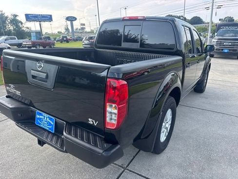 Used 2021 Nissan Frontier SV w/ SV Utility Package RWD image 7